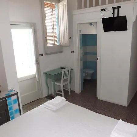 Antica Dimora Bed & Breakfast 3*
